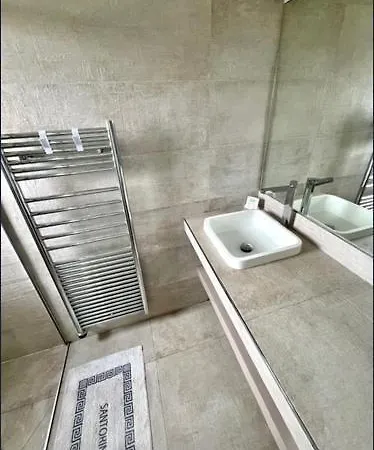Single-family In Mandelieu